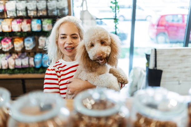 Choosing the Right Pet Food: A Guide for Pet Owners